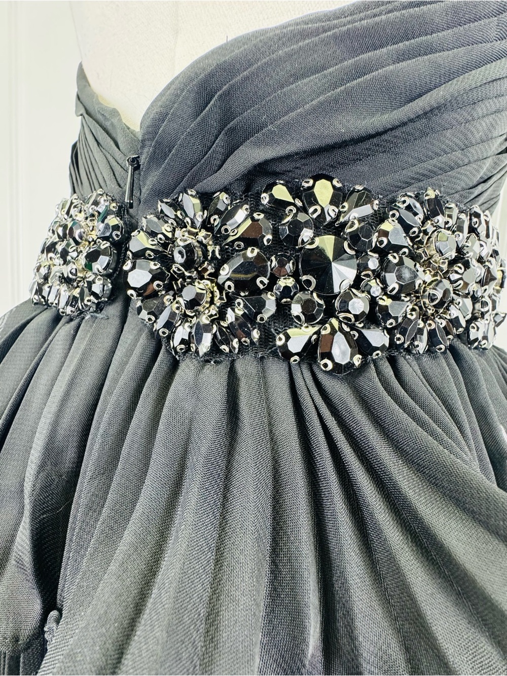 Mac Duggal Black One Shoulder Chiffon Gown Beaded Waist Formal Dress Size 6 - Picture 10 of 12